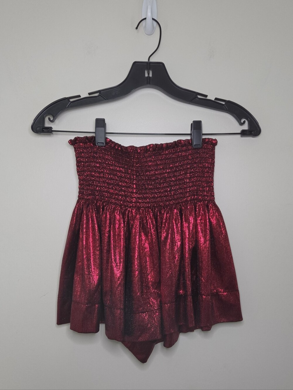 Women's Queen Of Sparkles Red Metallic Swing Shorts Sz XS